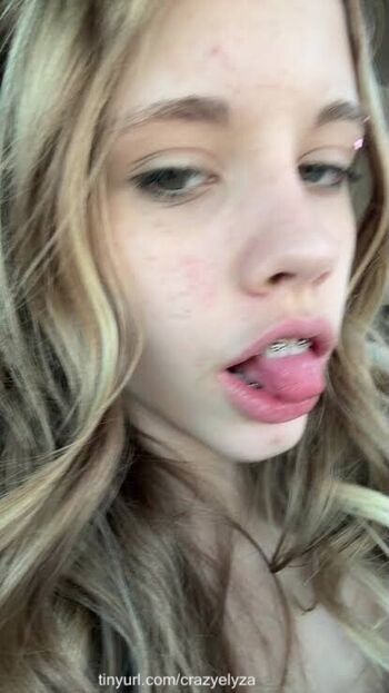 Full leaked Crazy elyza private onlyfans photo