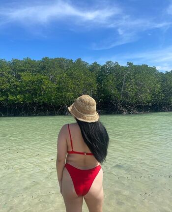 Full leaked Cris kyoco private onlyfans photo