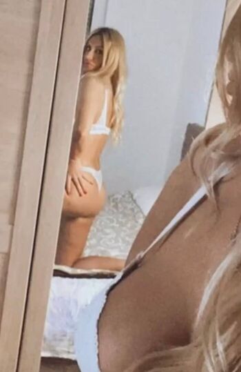 Full leaked Crnogorke page private onlyfans photo