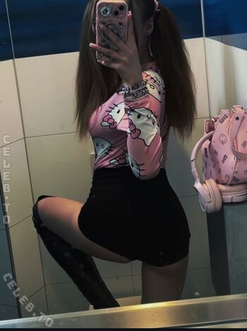 Full leaked Crystalmarykitty private onlyfans photo