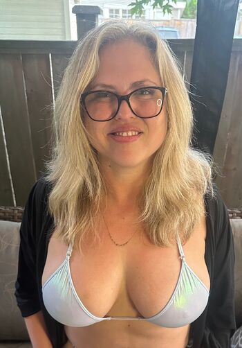 Full leaked Crystalpowers private onlyfans photo