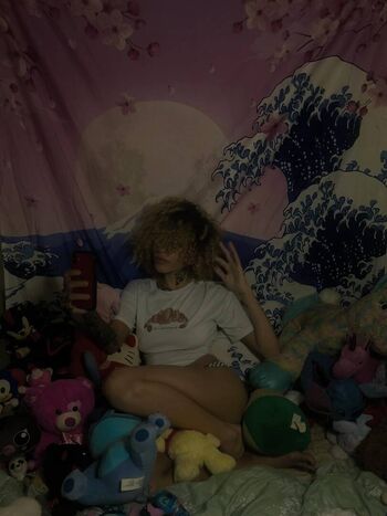 Full leaked Crystals nchantd private onlyfans photo