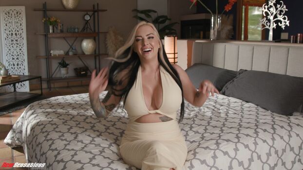 Full leaked Cubbi thompson private onlyfans photo