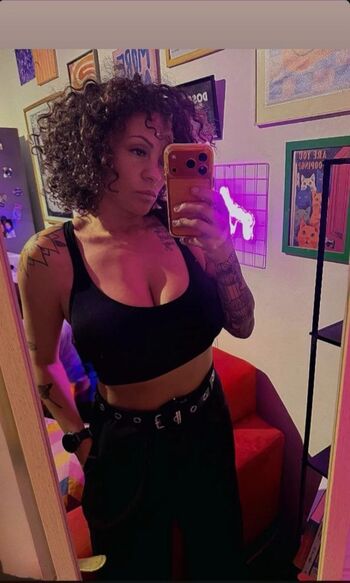 Full leaked Curliiiiiie private onlyfans photo