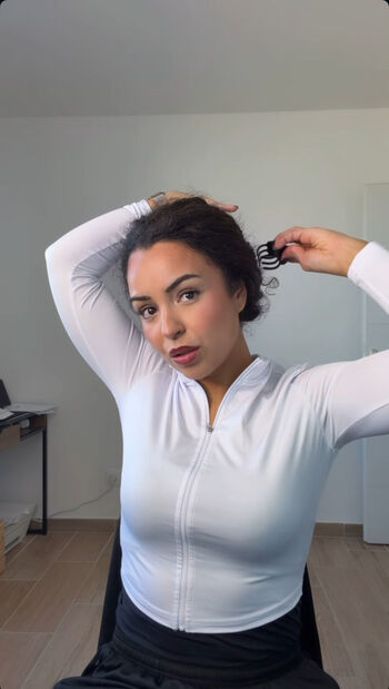 Full leaked Curlykams private onlyfans photo
