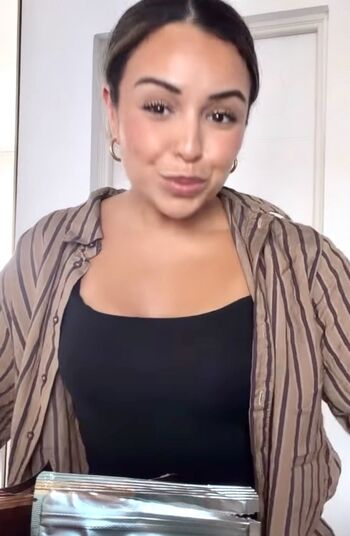 Full leaked Curlykams private onlyfans photo
