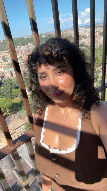 Full leaked Curlywurdy page private onlyfans photo