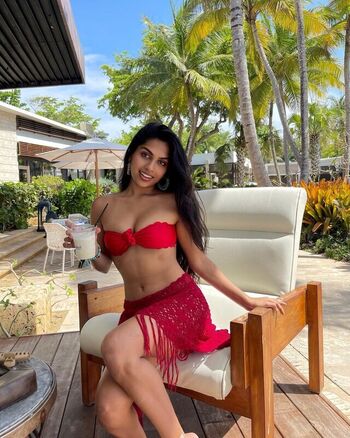 Full leaked Curtlykellz private onlyfans photo