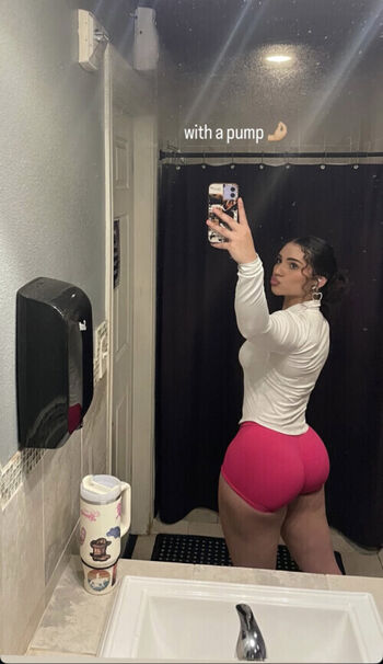 Full leaked Curvy goddesses page private onlyfans photo