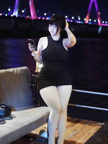 Full leaked Curvy goddesses private onlyfans photo