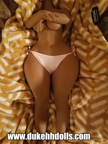 Curvydoll