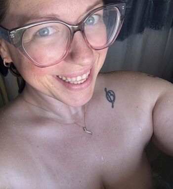 Full leaked Curvyswitch private onlyfans photo