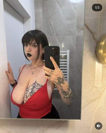 Full leaked Cutejuliavictoria private onlyfans photo