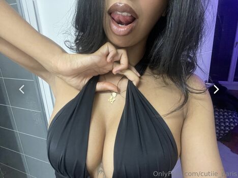 Full leaked Cutiie paris private onlyfans photo