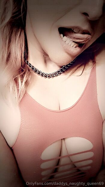 daddys_naughty_queen69