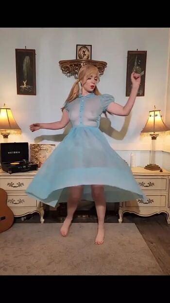 Full leaked Dainty rascal dancing private onlyfans photo