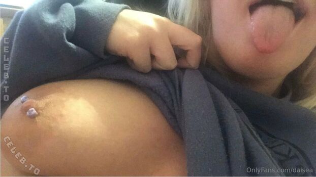 Full leaked Daisea page private onlyfans photo
