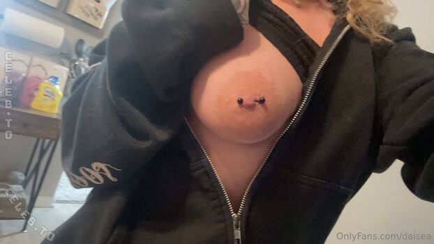 Full leaked Daisea page private onlyfans photo