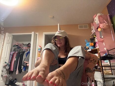 Full leaked Daisea page private onlyfans photo
