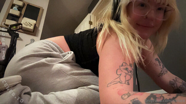 Full leaked Daisea page private onlyfans photo