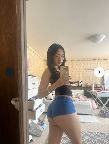Full leaked Daisy chang page private onlyfans photo