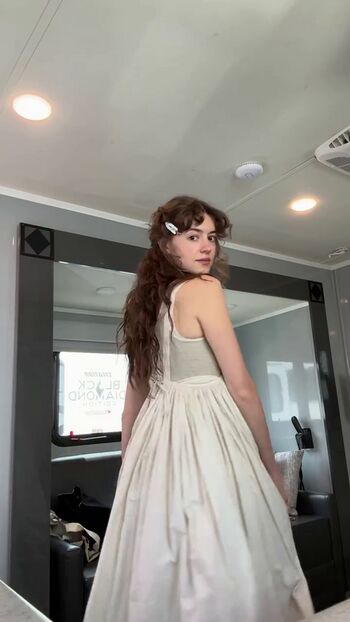 Full leaked Daisy edgar jones page private onlyfans photo