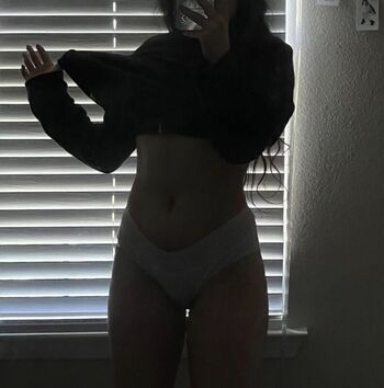Full leaked Daisybegin private onlyfans photo