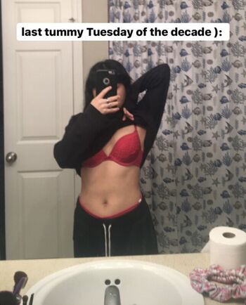 Full leaked Daisybegin private onlyfans photo
