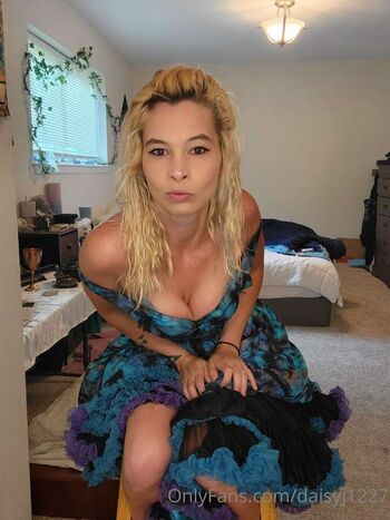 Full leaked Daisyj private onlyfans photo