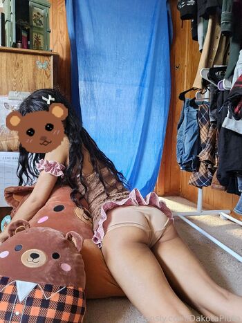 Full leaked Dakotapluto private onlyfans photo