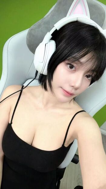 Full leaked Dangomeaw private onlyfans photo