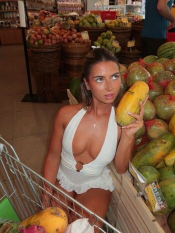 Full leaked Daniella lapo page private onlyfans photo