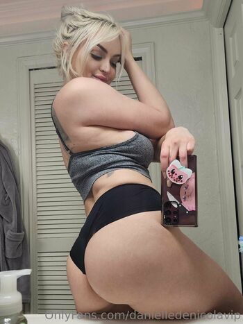 Full leaked Danielle denicola  page private onlyfans photo