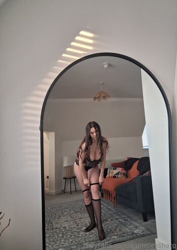 Full leaked Danielleksharp  page private onlyfans photo