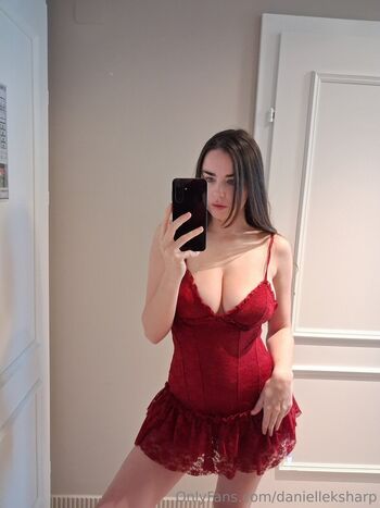 Full leaked Daniimee  page private onlyfans photo