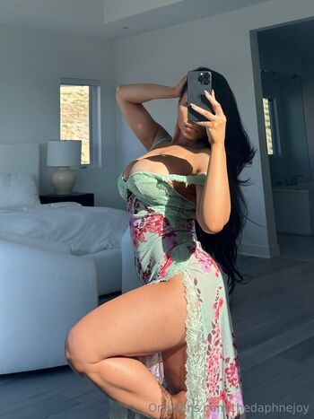Full leaked Daphnejoy private onlyfans photo
