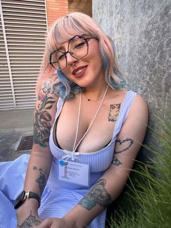 Full leaked Dari idyllicdari private onlyfans photo