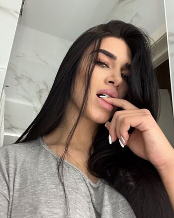 Full leaked Daria shuer page private onlyfans photo