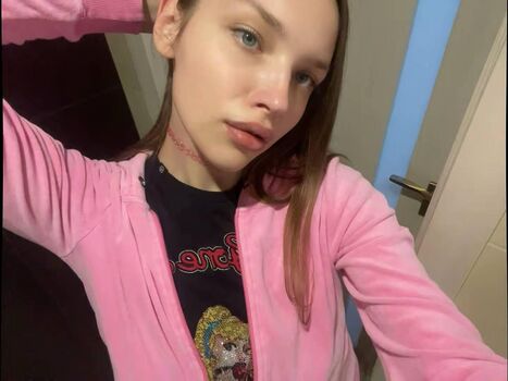 Full leaked Dariaangels private onlyfans photo
