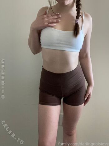 Full leaked Darlingdaisies private onlyfans photo