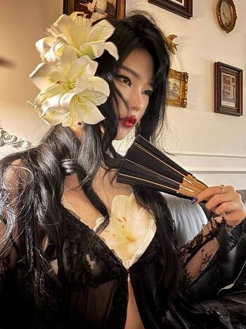 Full leaked Daturakisses page private onlyfans photo