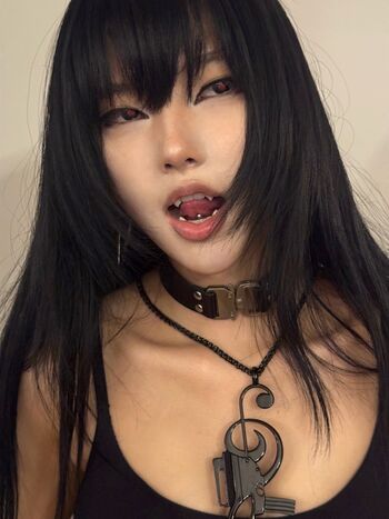Full leaked Daturakisses private onlyfans photo