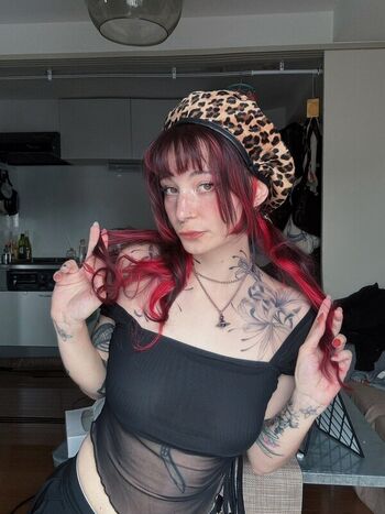 Full leaked Deadmiette private onlyfans photo