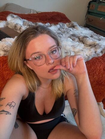 Full leaked Delaney malone private onlyfans photo