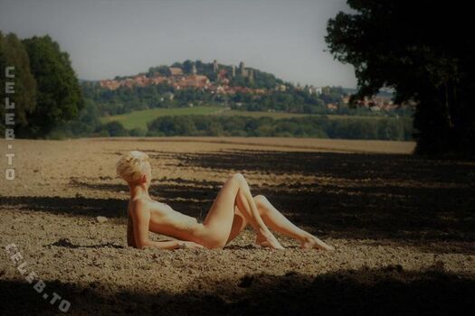 Full leaked Delicious lina private onlyfans photo