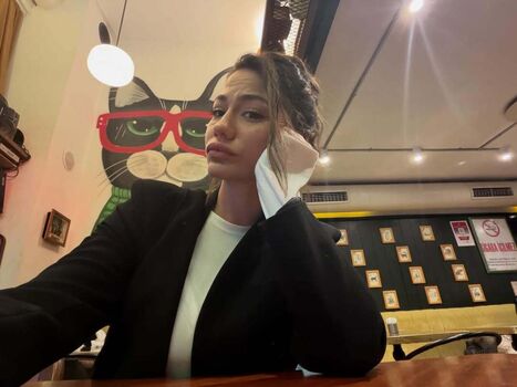 Full leaked Demet ozdemir page private onlyfans photo
