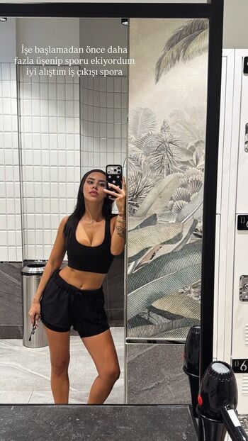 Full leaked Demet ozturk page private onlyfans photo