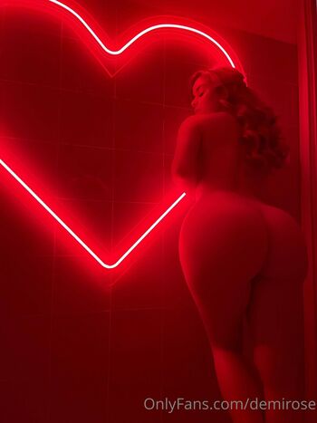Full leaked Demi rose mawby private onlyfans photo