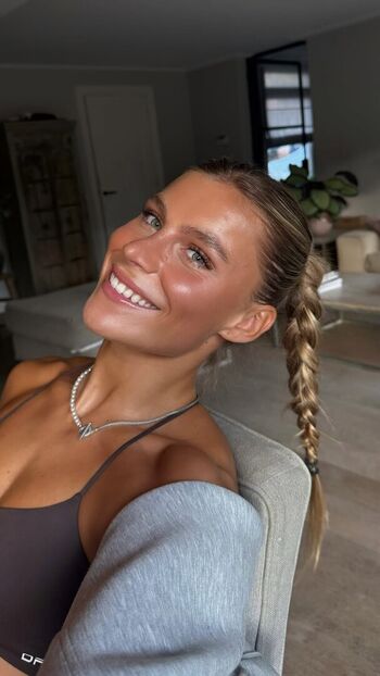 Demi Van Den Wildenberg