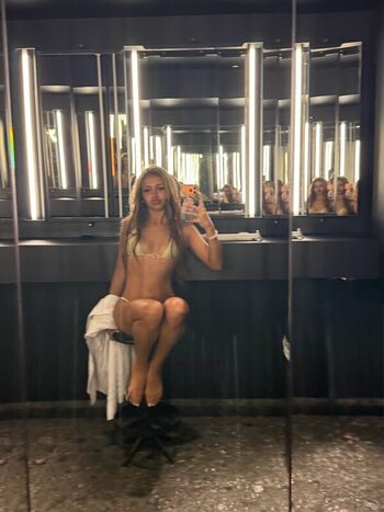 Full leaked Demisux private onlyfans photo